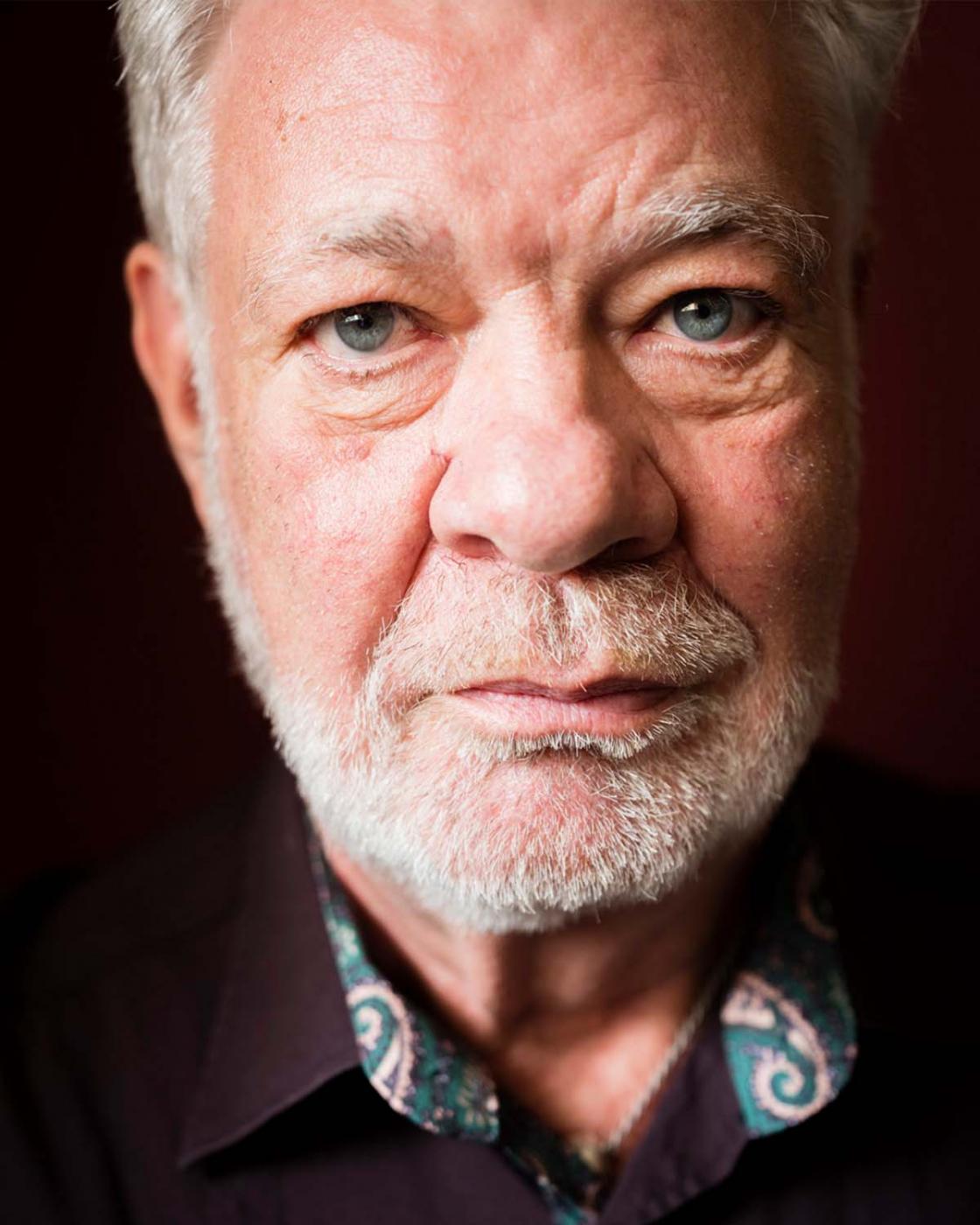 Matthew Kelly headshot